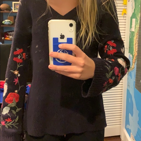 Floral Embroidered Bell Sleeve Sweater - Picture 4 of 5